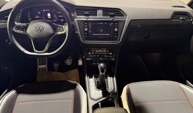 
TIGUAN URBAN SPORT 1.5 TSI 150 CV 6VEL full									