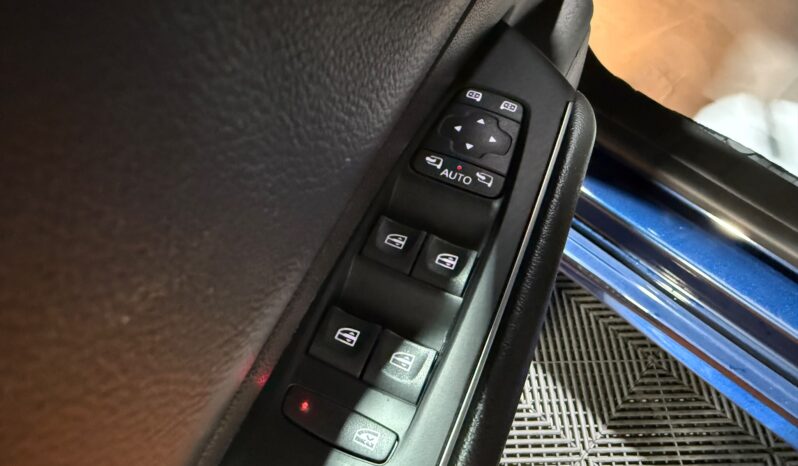 
RENAULT TALISMAN BUSINESS BLUE 1.5 DCI 120CV 4P 6 VEL full									