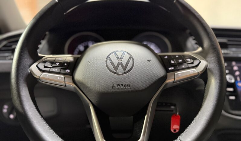 
VOLKSWAGEN TIGUAN LIFE 2.0 TDI 150CV DSG full									