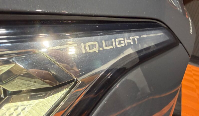 
VOLKSWAGEN TIGUAN R-LINE 2.0 TDI 150CV DSG full									