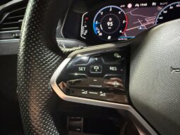 
VOLKSWAGEN TIGUAN R-LINE 2.0 TDI 150CV DSG full									