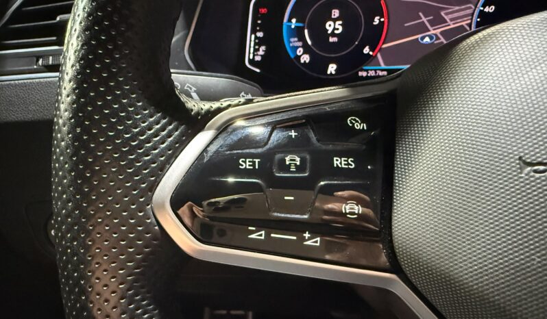 
VOLKSWAGEN TIGUAN R-LINE 2.0 TDI 150CV DSG full									