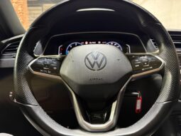 
VOLKSWAGEN TIGUAN R-LINE 2.0 TDI 150CV DSG full									