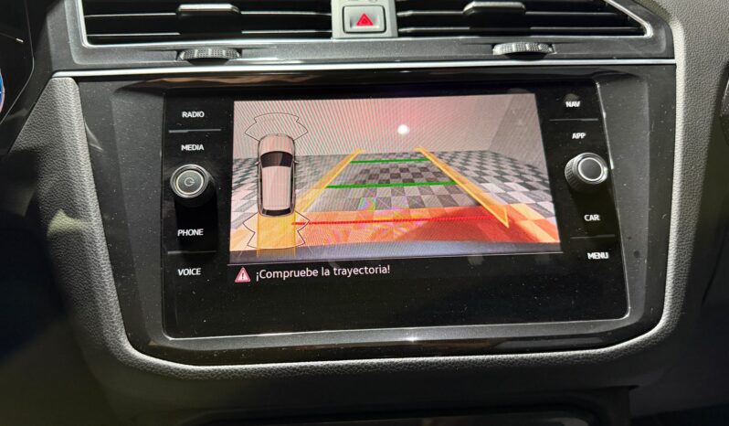 
VOLKSWAGEN TIGUAN R-LINE 2.0 TDI 150CV DSG full									