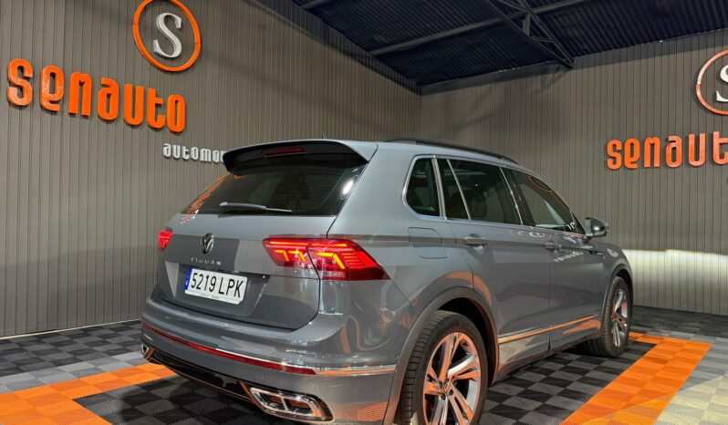 
VOLKSWAGEN TIGUAN R-LINE 2.0 TDI 150CV DSG full									