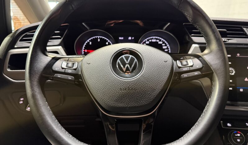 
VOLKSWAGEN TOURAN ADVANCE 2.0 TDI 150CV DSG full									