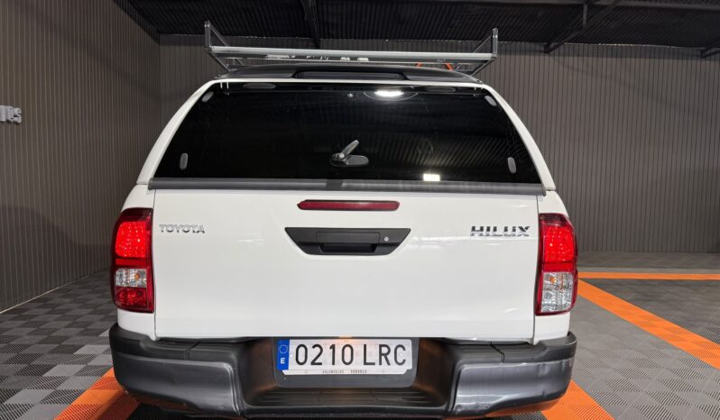 
TOYOTA HILUX DOBLE CABINA 2.4 D-4D GX 150 CV 6VEL 4WD full									