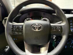 
TOYOTA HILUX DOBLE CABINA 2.4 D-4D GX 150 CV 6VEL 4WD full									