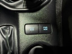 
TOYOTA HILUX DOBLE CABINA 2.4 D-4D GX 150 CV 6VEL 4WD full									