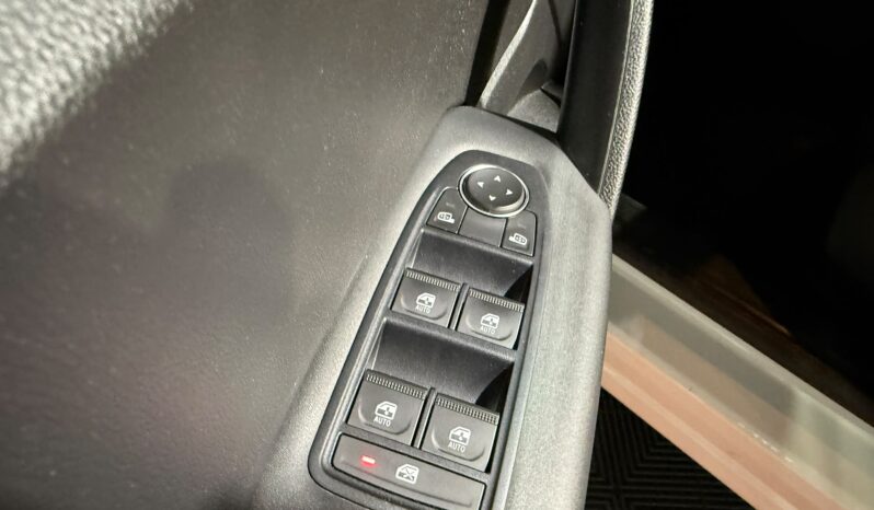 
RENAULT CAPTUR EQUILIBRE 1.0 TCE 91 CV 6 VEL full									
