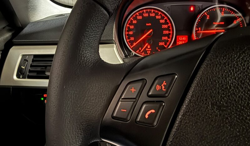 
BMW 318D TOURING 143CV 6 VEL full									