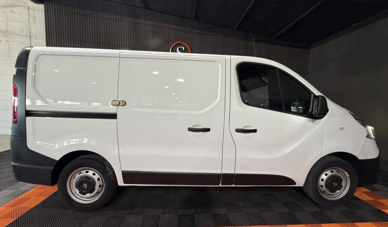 
RENAULT TRAFIC FURGON L1 H1 2.0 DCI 120CV 6 VEL full									