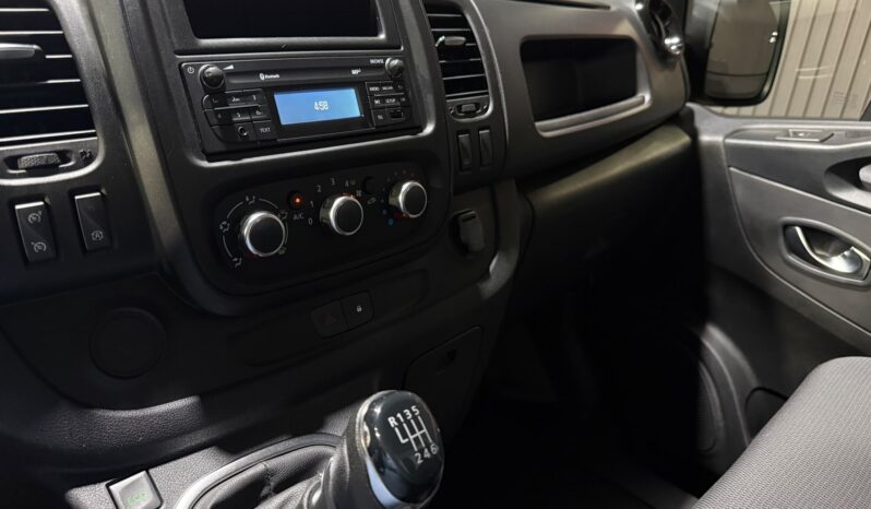 
RENAULT TRAFIC FURGON L1 H1 2.0 DCI 120CV 6 VEL full									